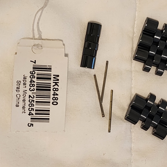 Michael Kors Men's Oversized Runway Watch, Navy Blue, NWT, MK8480 - Picture 7 of 9